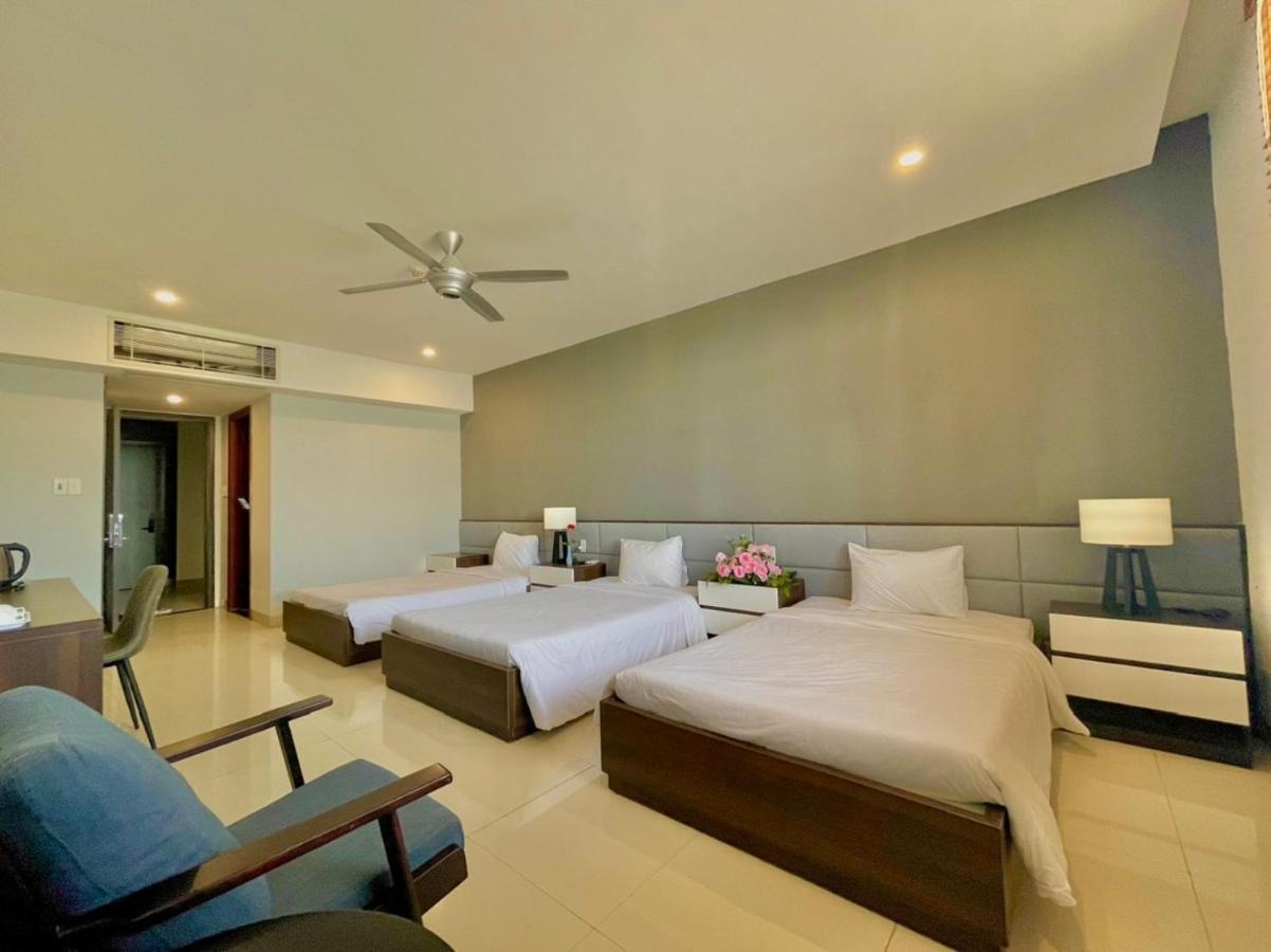 My Khe 2 Da Nang Seafront Hotel Buitenkant foto