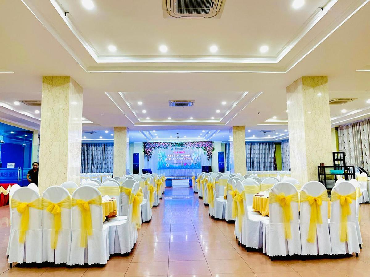 My Khe 2 Da Nang Seafront Hotel Buitenkant foto