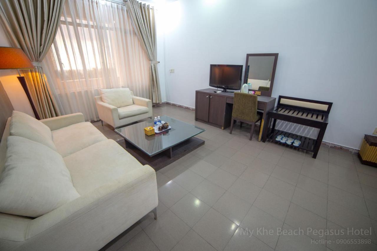 My Khe 2 Da Nang Seafront Hotel Buitenkant foto