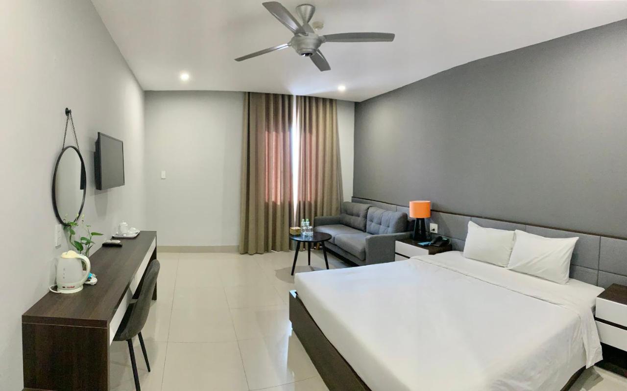 My Khe 2 Da Nang Seafront Hotel Buitenkant foto
