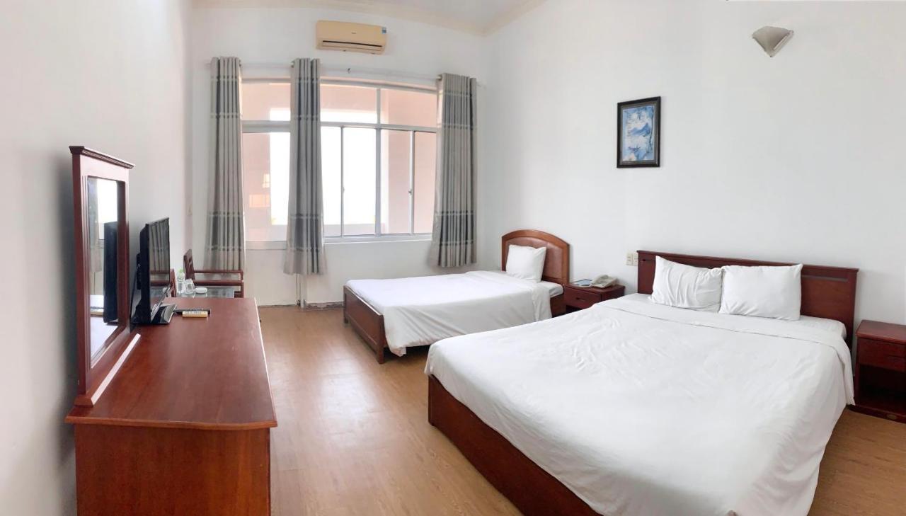 My Khe 2 Da Nang Seafront Hotel Buitenkant foto
