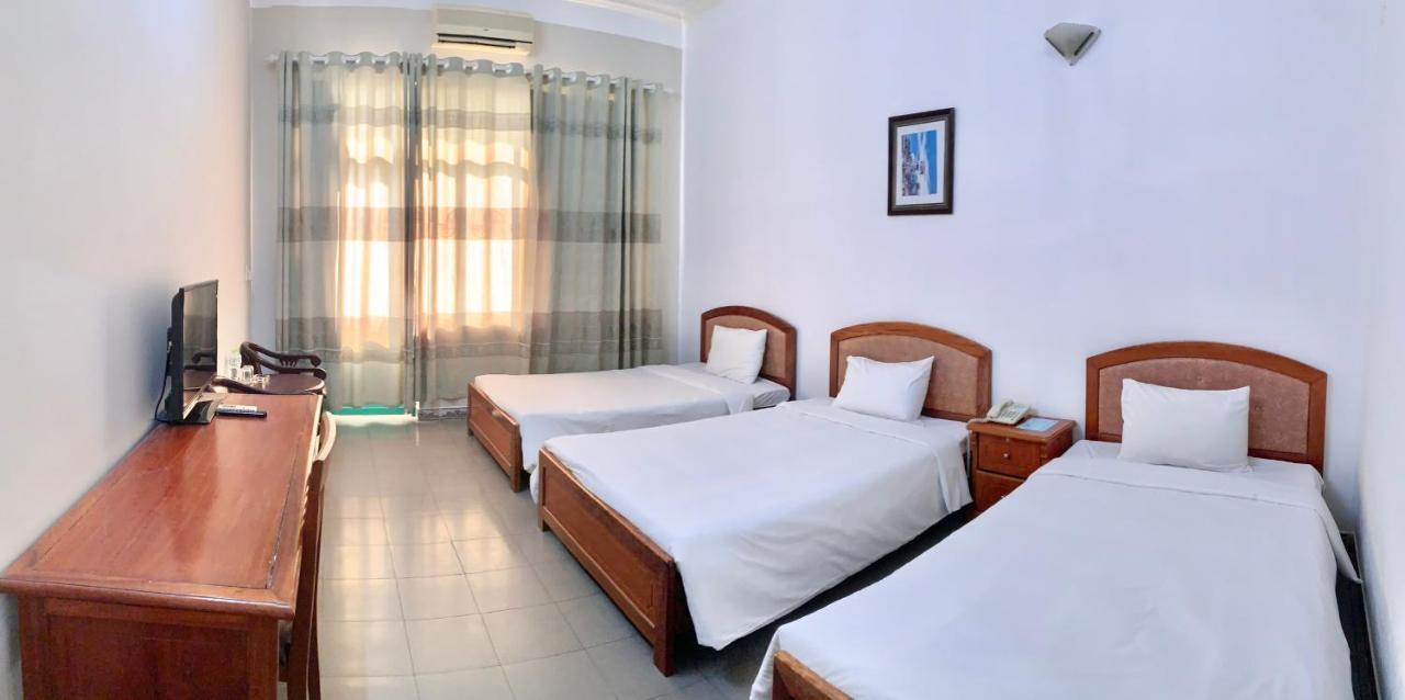 My Khe 2 Da Nang Seafront Hotel Buitenkant foto